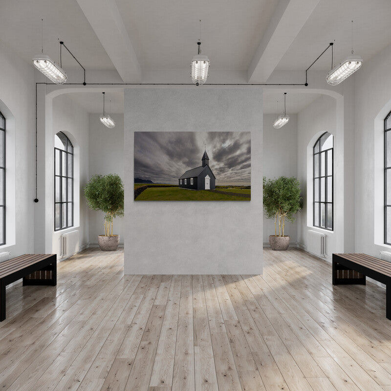Búðakirkja, zwart kerkje in IJsland, canvas van 180x120cm, groot formaat in modern interieur
