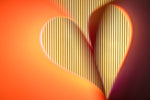 Abstract beeld van oranje en rood licht met verticale lijnen, die een dynamisch spel van kleuren en schaduwen vormen. - Foto Luc Maes