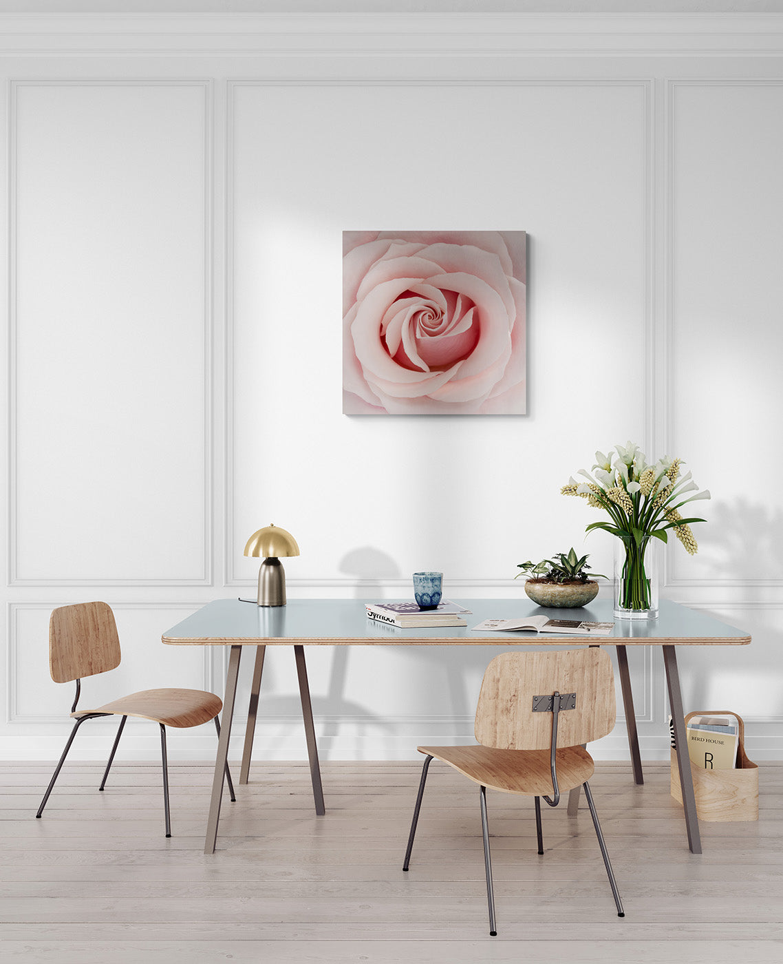 Gedetailleerde afbeelding van een roze roos uit Ecuador, formaat 120x80cm, als rustgevende wanddecoratie.