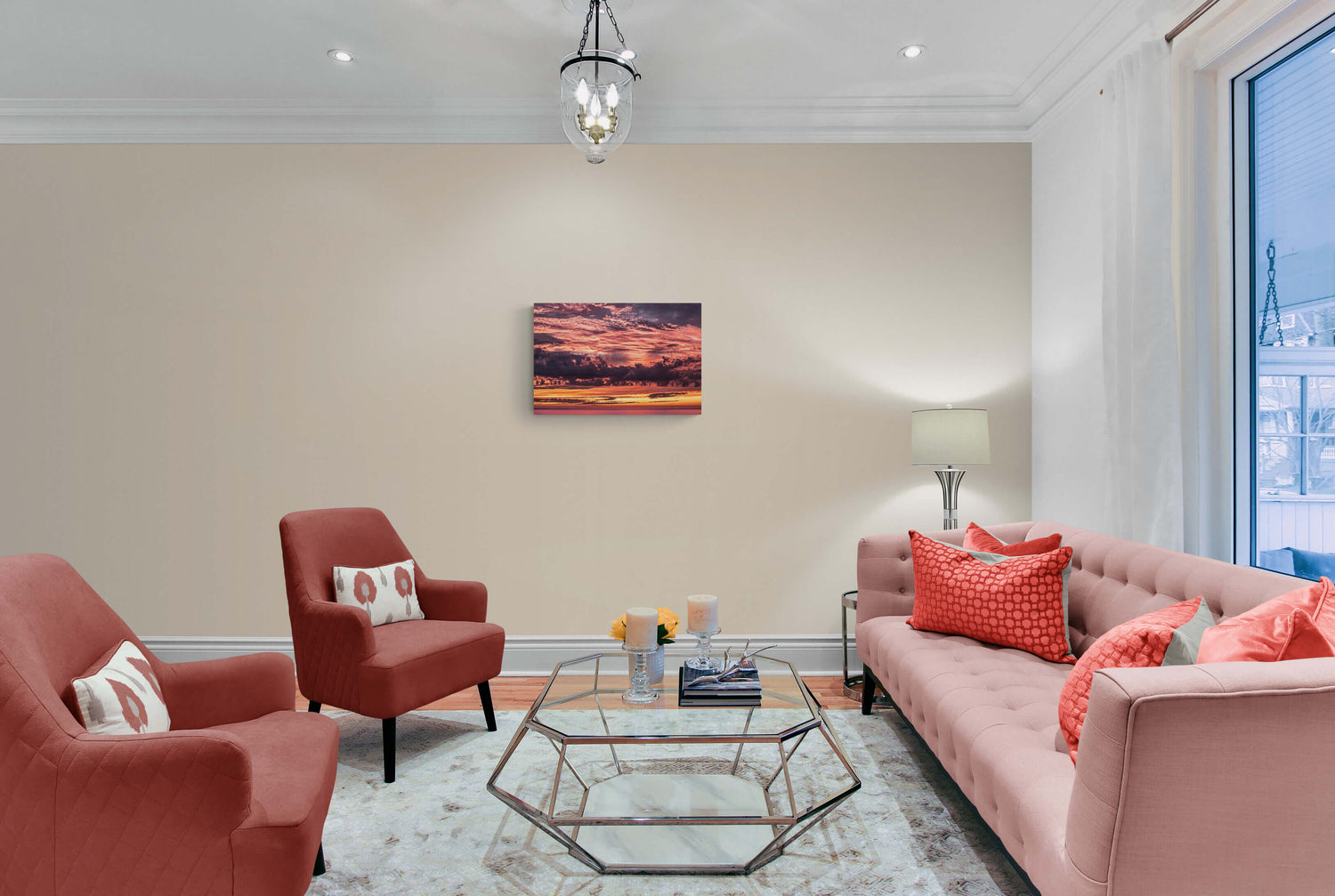 Canvas van een roodgloeiende lucht bij zonsondergang boven de Noordzee in een stijlvol interieur, formaat 60x40cm.