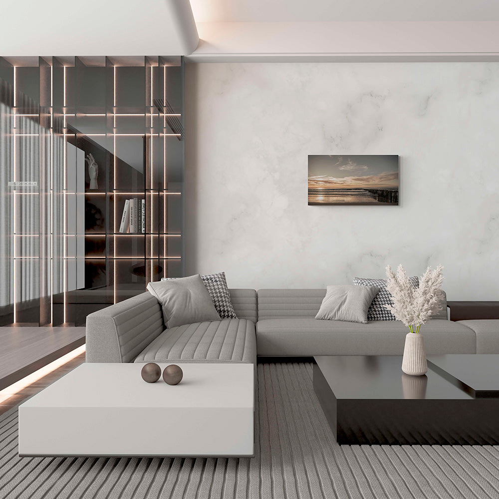 Canvas met een kalme zonsondergang aan het strand van Knokke, formaat 90x60cm, in een stijlvol interieur.