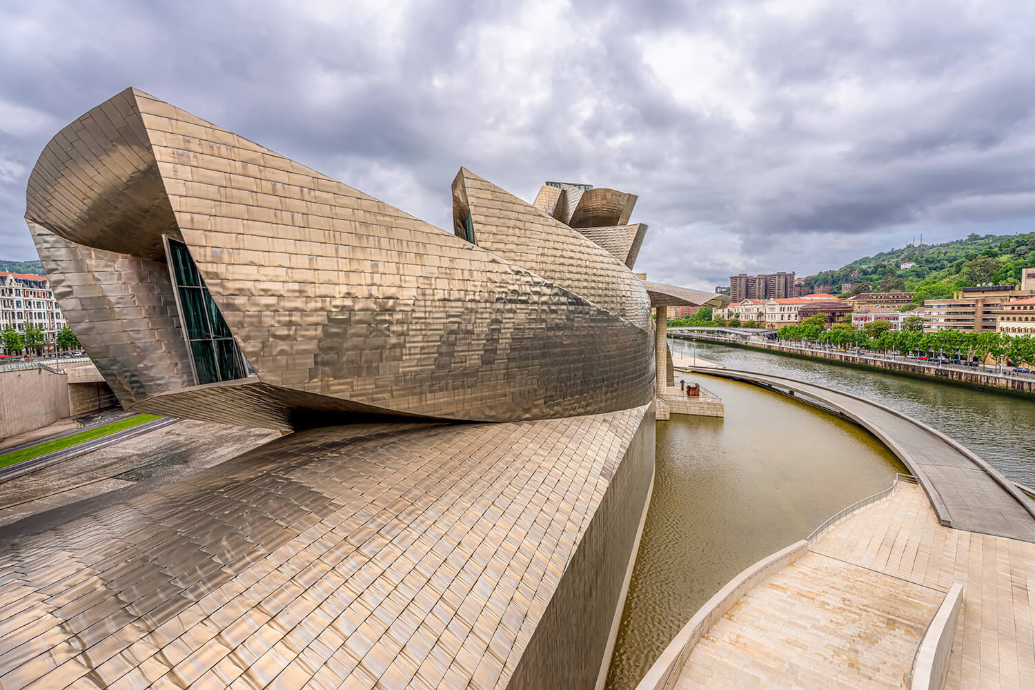 Guggenheim Museum Bilbao 2 - Foto Luc Maes