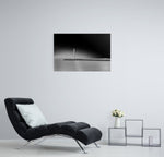 Monumentale zwart-wit afbeelding van de vuurtoren in Oostende, exclusief in 120x80cm, als blikvanger voor minimalistische interieurs.