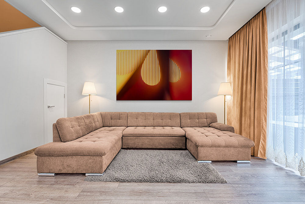 Groot formaat abstract kunstwerk "Chromatische Synergie," formaat 180x120cm, in een industrieel interieur.